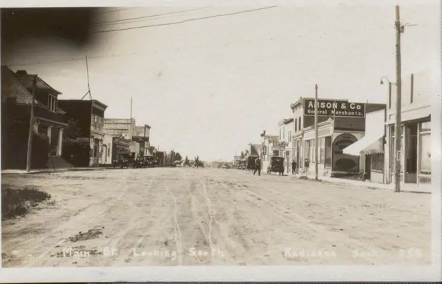 Main Street looking south